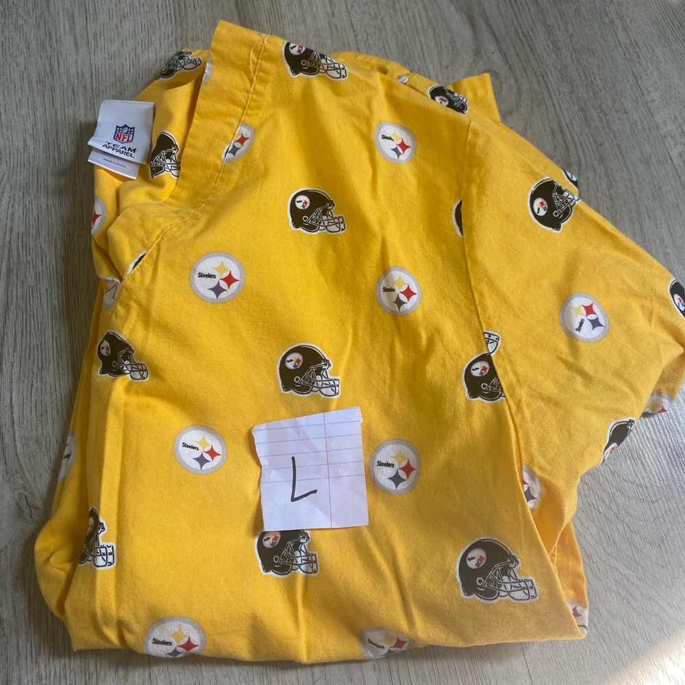 Scrub top
